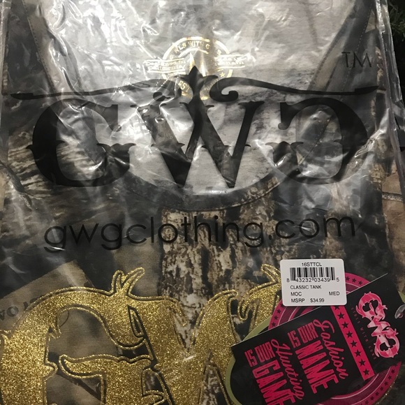 Girls With Guns Clothing Classic Tank in Mossy Oak Country - Picture 2 of 2